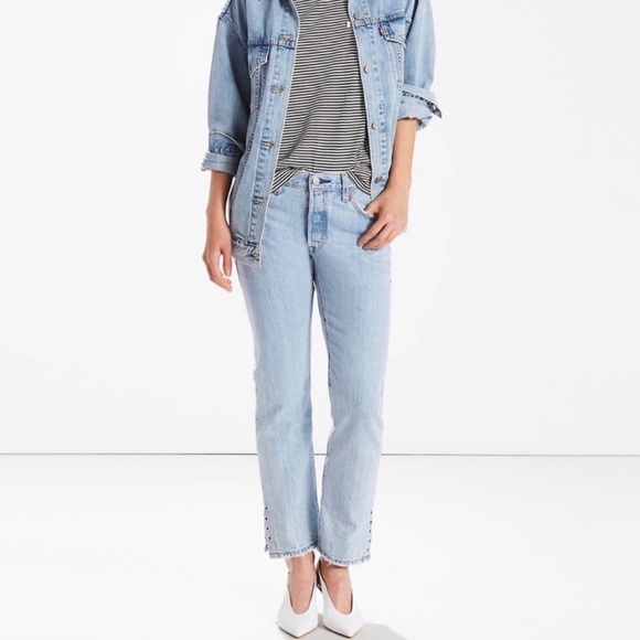 Levi’s 501’s Cropped Jeans Grommet Side Detail NWT - Picture 5 of 8
